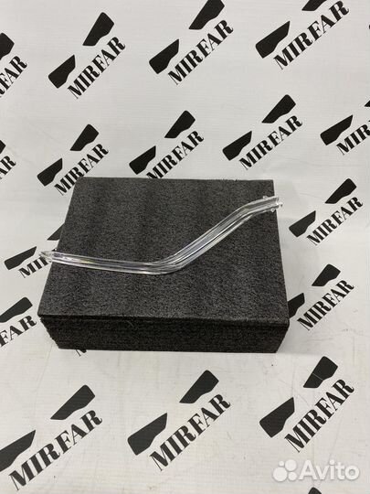 Трубка дхо внешняя левой фары BMW 5 G30 2020-н.в