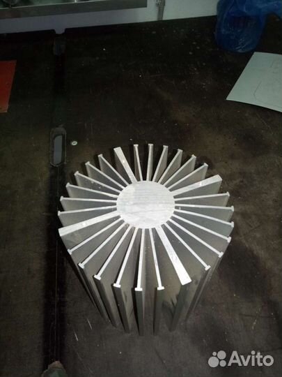 Радиатор алюминиевый светодиодного фонаря