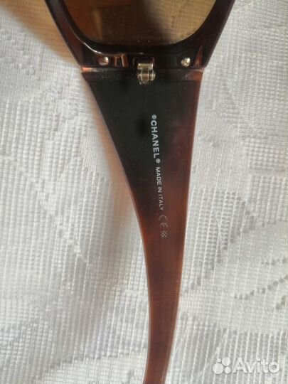 Солнцезащитные очки Chanel