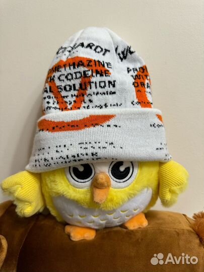 Белая теплая шапка y2k