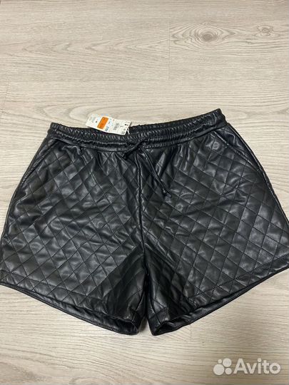 Кожаные шорты