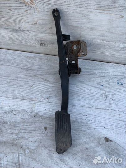 Педаль газа Mitsubishi Galant 7 седан 2.0 1994