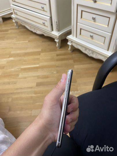 iPhone Xs, 256 ГБ