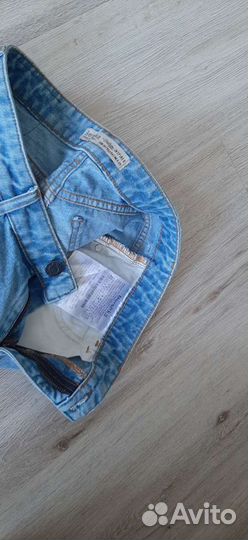 Шорты новые Bershka, р.42