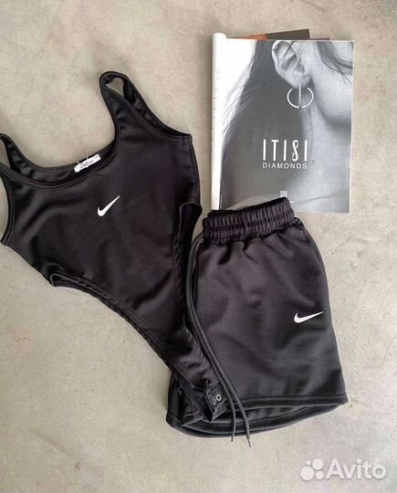 Спортивный комплект женский Nike