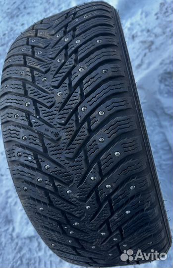 Nokian Tyres Hakkapeliitta 8 225/50 R17 98T