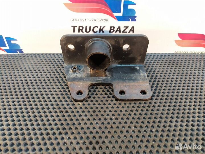 Кронштейн бампера правый камаз 5490