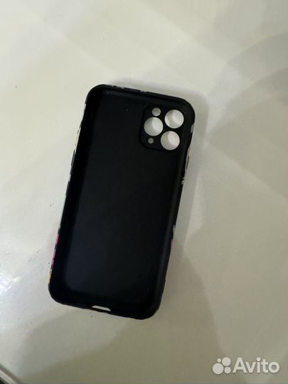 Чехол на iPhone 11