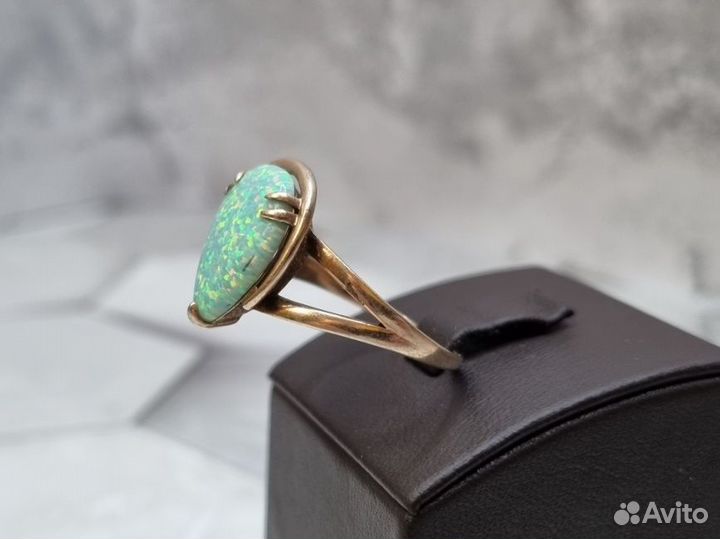 Серебряное кольцо 925 пробы массой 3,2 грамма (Р 2