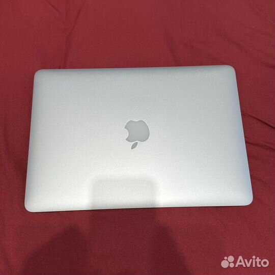 Apple Macbook Air Early 2016