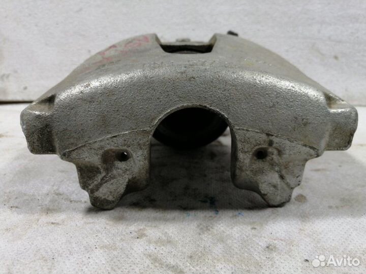 Суппорт передний передний левый Opel Astra H