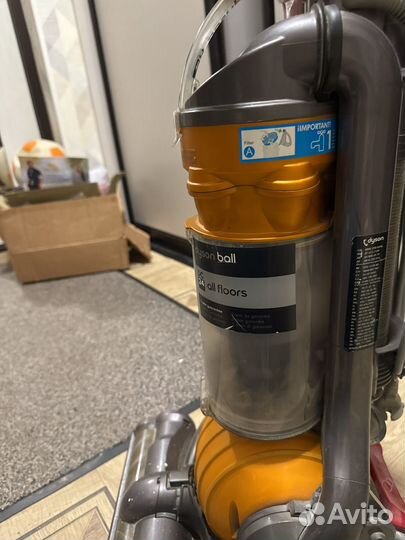 Пылесос dyson DC24