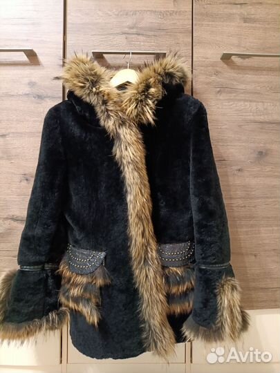 Шуба мутоновая с капюшоном