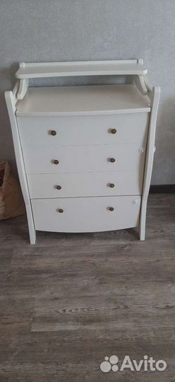 Детская мебель(кровать, матрас, комод, качели 2в1