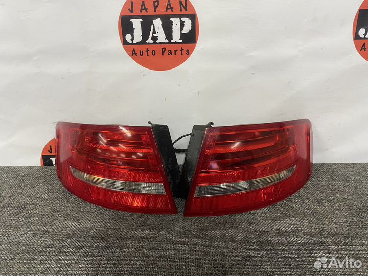 Фонарь левый правый Audi A4 B8