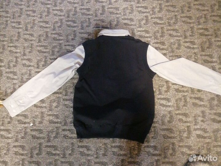 Рубашка с жилеткойна мальчика 140-146