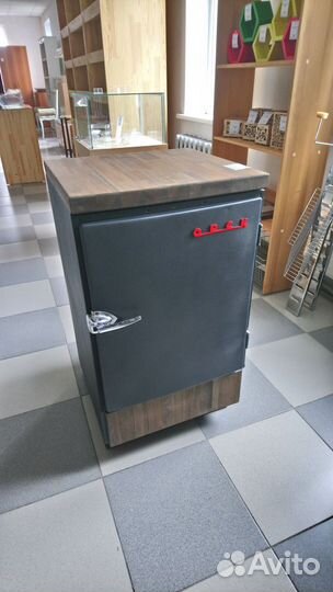 Холодильник для интерьера