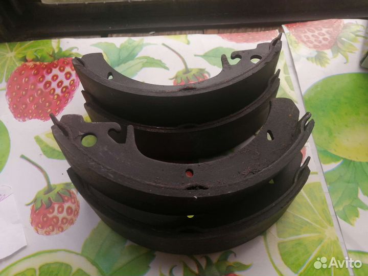 Колодки тормозные задние