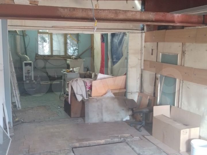 Гараж, > 30 м²