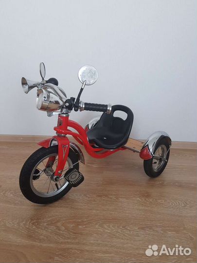 Трехколёсный велосипед
