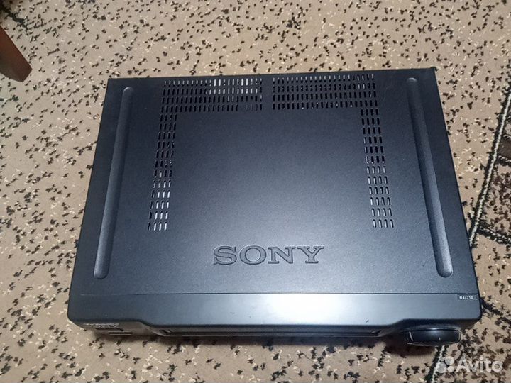 Видеомагнитофон sony