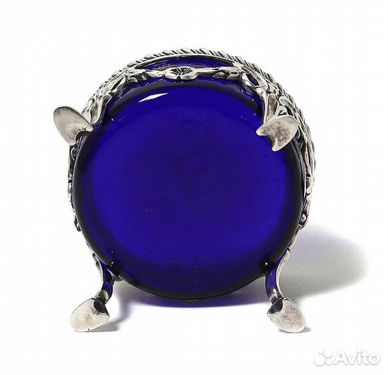 Серебряная прорезная солонка со вставкой. Англия