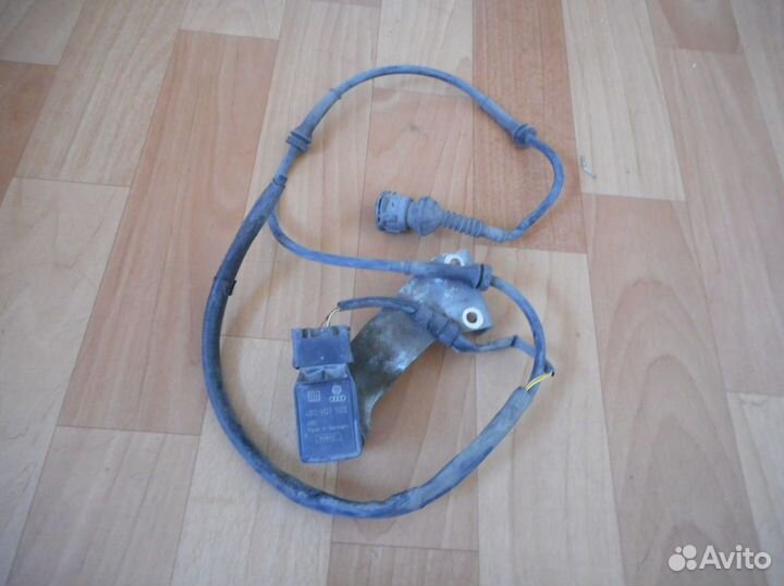 Кронштейн Audi A8 (D2) I (1994–1999)