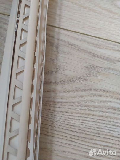 Уголок для плитки