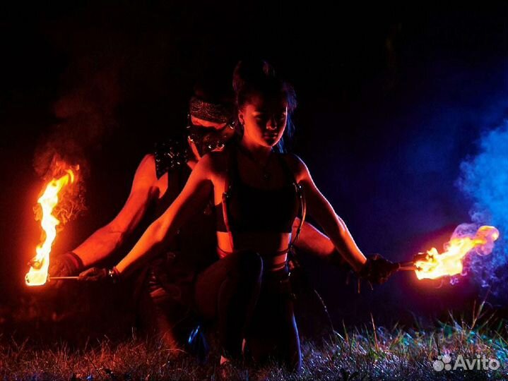 Фаер шоу, тяжелый дым, холодные фонтаны,конфетти