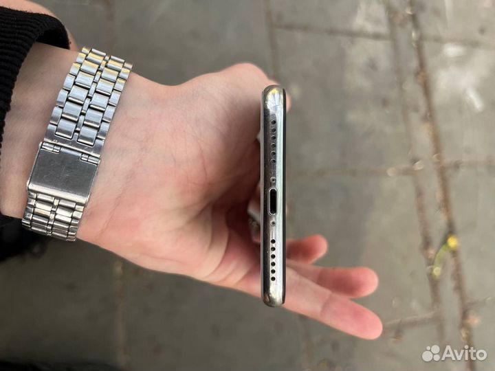 iPhone X, 64 ГБ