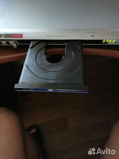 Dvd плеер Samsung dvd-p376kd