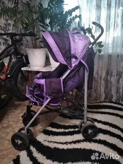 Прогулочная коляска