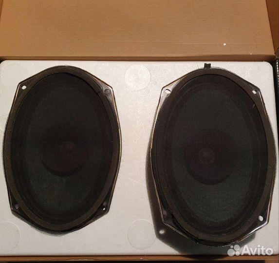 Колонки Dodge Challenger 2015-2021