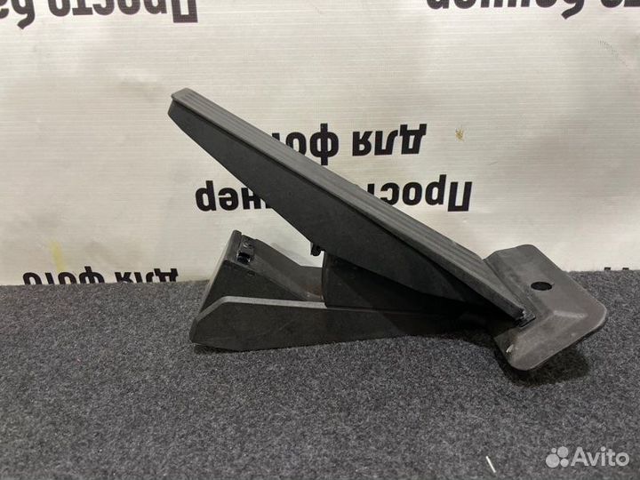 Педаль газа Bmw 523I F10 N20B20B 2011