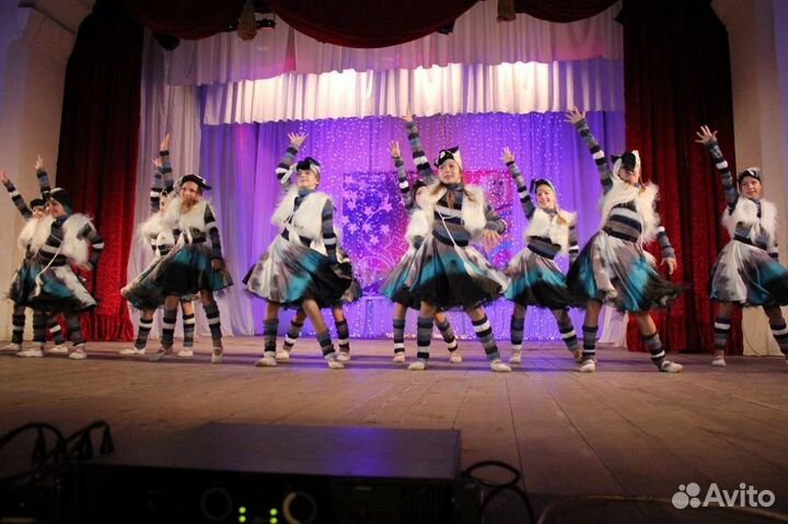 Сценический костюм в стиле 