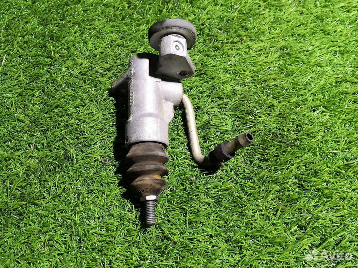 Главный цилиндр сцепления Audi A4 b5