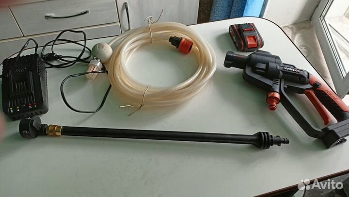 Аккумуляторная мини мойка