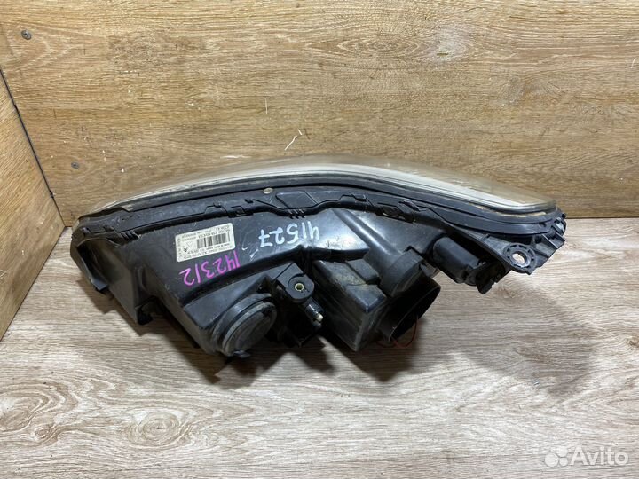 Фара передняя правая Citroen C5 1 рест 142312