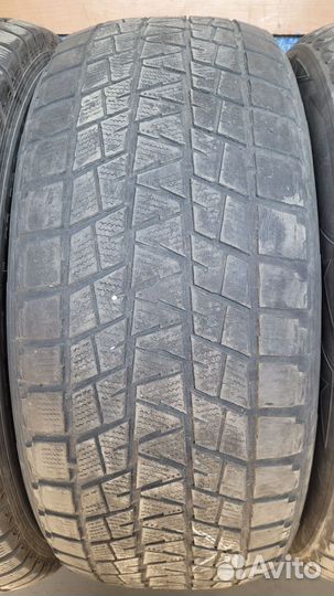 Bridgestone Blizzak DM-V2 275/55 R20 117T