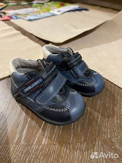 Ботинки весна осень на мальчика новые