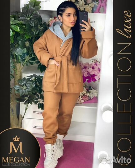 Спортивный костюм женский