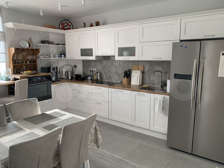 2-к. квартира, 75 м², 4/6 эт.