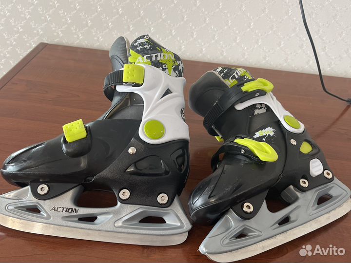 Роликовые коньки