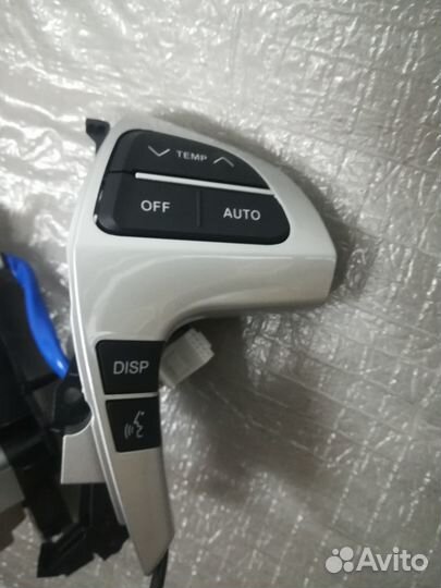 Кнопки на руль toyota camry 40/ новые