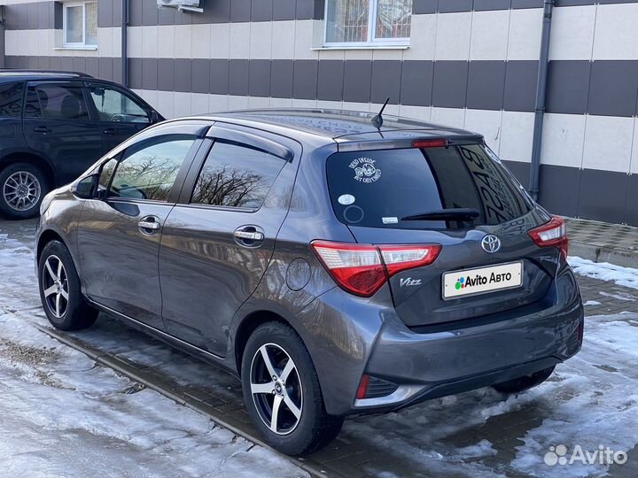 Toyota Vitz 1.0 CVT, 2017, 141 170 км