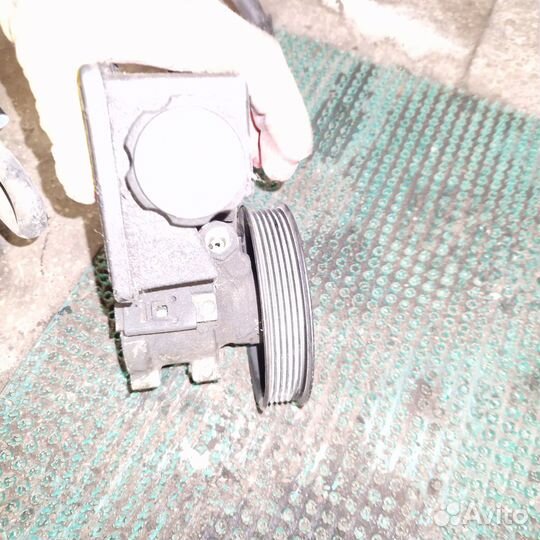 Насос гур Jeep Grand Cherokee WJ