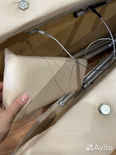 Кушетка косметолога для наращивания ресниц