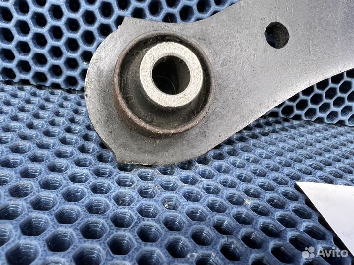 Рычаг задний верхний левый Dodge Caliber Compass