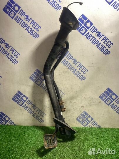 Горловина топливного бака Nissan Note хэтчбек 1.6