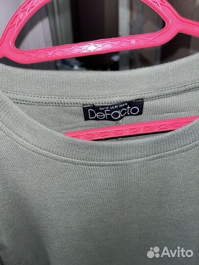 Платье с длинным рукавом миди с круглым вырезом